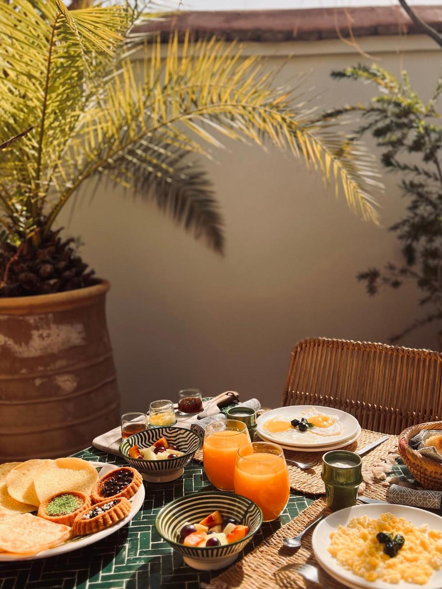 Riad Prive Sadaka Bassin Rooftop Marrakesh Esterno foto